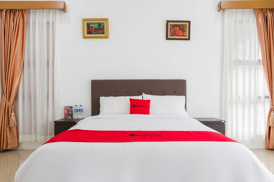 Reddoorz Near Jatinangor Town Square Ξενοδοχείο Εξωτερικό φωτογραφία