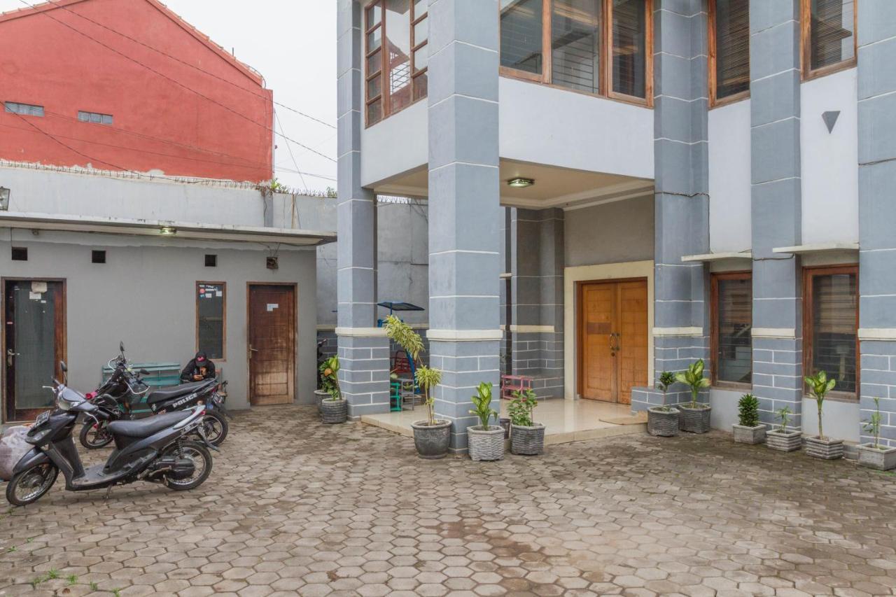 Reddoorz Near Jatinangor Town Square Ξενοδοχείο Εξωτερικό φωτογραφία