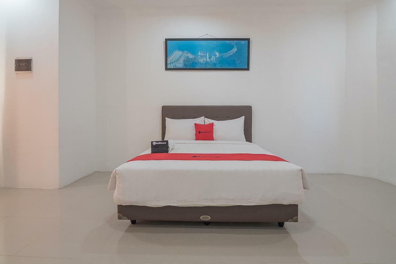 Reddoorz Near Jatinangor Town Square Ξενοδοχείο Εξωτερικό φωτογραφία